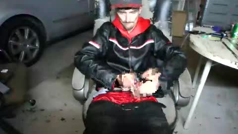 SagMeOreduceMe online show from October 6, 7:46 am