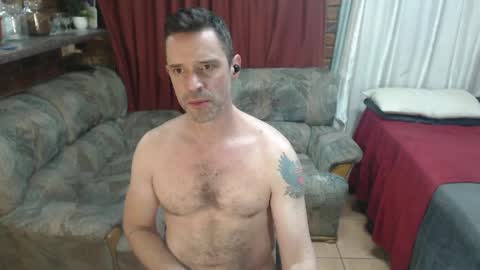 toptobottom4u online show from April 15, 6:08 pm