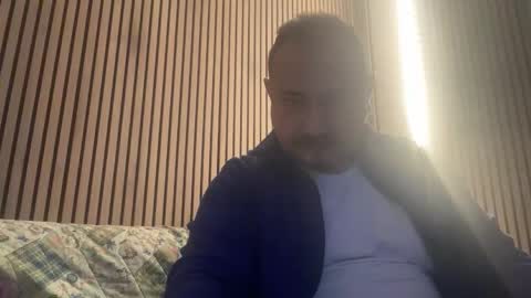 Snapshot of torofermo705033 chatting on October 19, 9:40 pm torofermo705033 online show from October 19, 9:40 pm