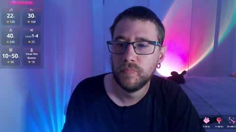 Snapshot of totoclown chatting on October 10, 5:23 am Thomas online show from October 10, 5:23 am