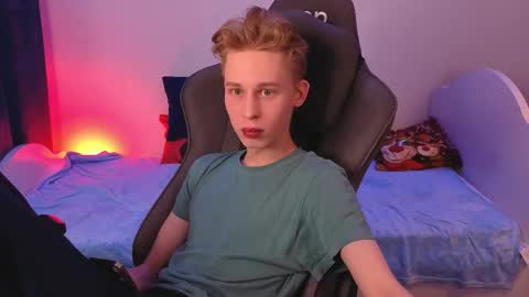 Max online show from April 4, 10:34 am