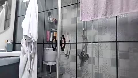 Big Head Cock online show from April 3, 5:59 am