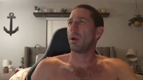 TravisKenn online show from January 3, 11:33 pm