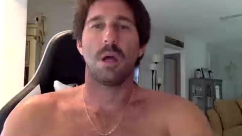 TravisKenn online show from September 15, 6:53 pm