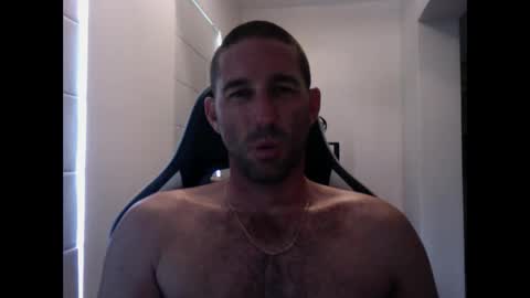 TravisKenn online show from March 2, 6:13 pm