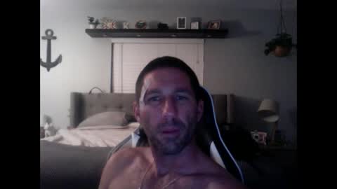 TravisKenn online show from December 23, 1:40 am