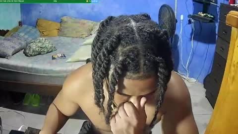 travisx_ online show from May 23, 8:42 am