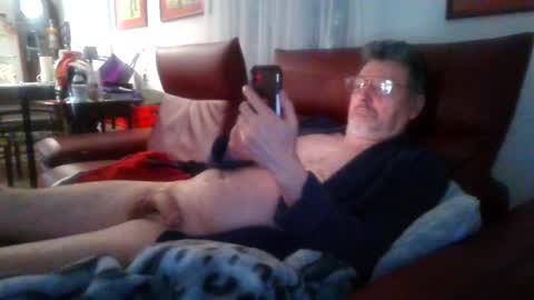 trebgeis1 online show from April 6, 4:09 am