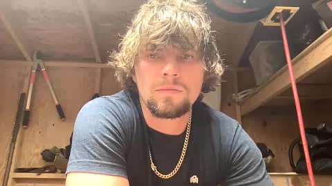 treeman817 online show from May 19, 12:04 am