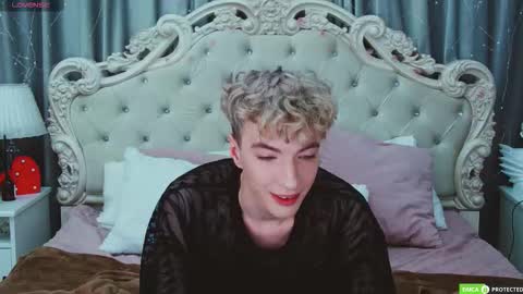 TrevorBenson online show from November 9, 9:30 pm