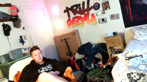 trillnonymau5 online show from December 25, 3:17 pm