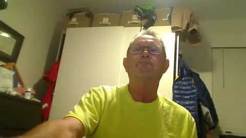 Snapshot of troffer1020 chatting on October 23, 3:21 am Troffer online show from October 23, 3:21 am