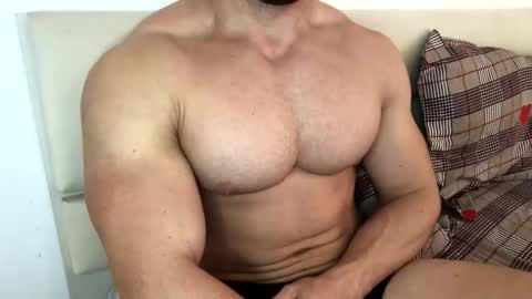 Snapshot of troncq chatting on September 17, 9:10 am Troncq online show from September 17, 9:10 am