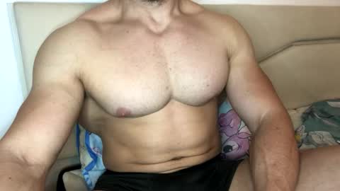 Troncq online show from December 16, 8:49 pm