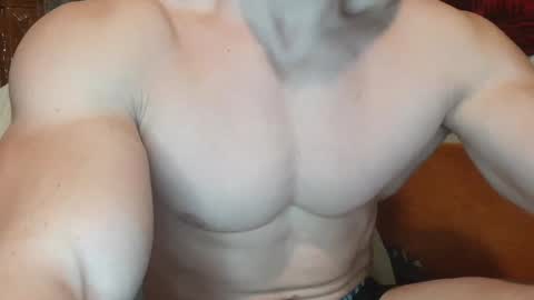 Snapshot of troncq chatting on December 10, 2:17 pm Troncq online show from December 10, 2:17 pm