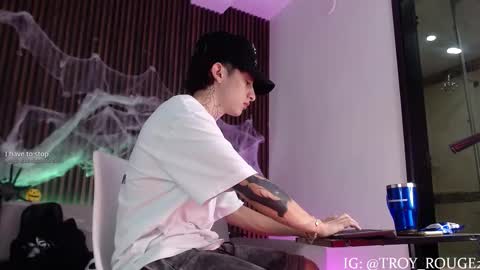 Troy online show from October 21, 7:39 pm