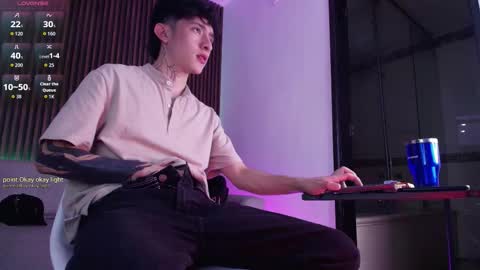 Troy online show from November 14, 7:48 pm