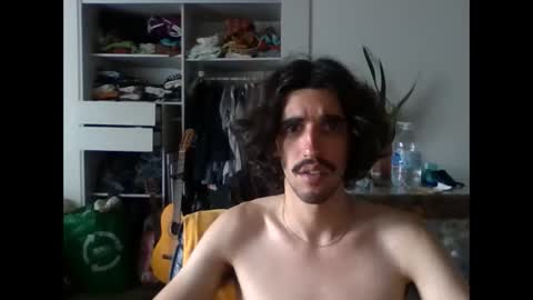 Snapshot of trueblove chatting on January 1, 9:39 am trueblove online show from January 1, 9:39 am