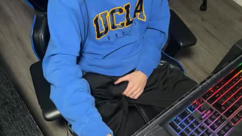 Leo online show from January 31, 10:19 pm