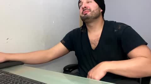 Stimulation make me Cum in Public or in Pvt   online show from December 9, 1:51 am