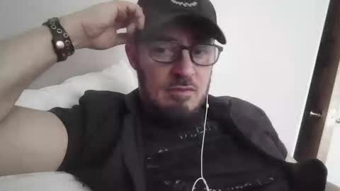 tuscan_taurus online show from March 1, 7:02 pm