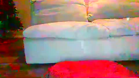 twayne29x online show from December 27, 9:17 am