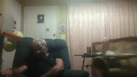 tweektweek63 online show from October 5, 8:29 am