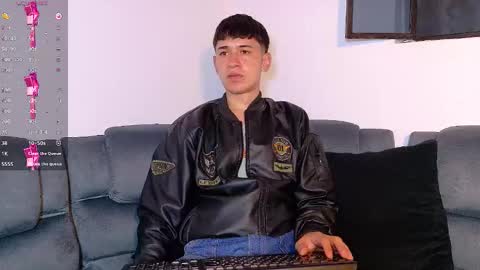 Mr Daren online show from November 4, 6:31 pm