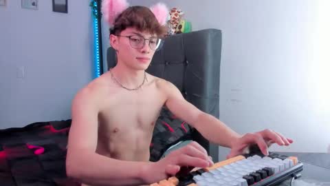 jhony online show from September 26, 8:50 pm