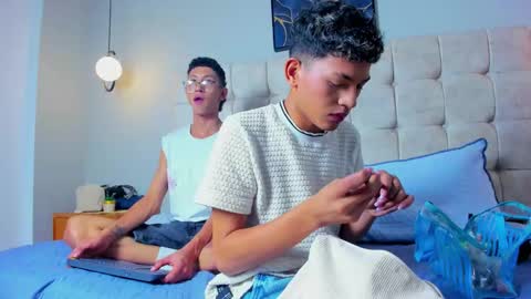 Alan y Damian  online show from February 6, 6:27 pm