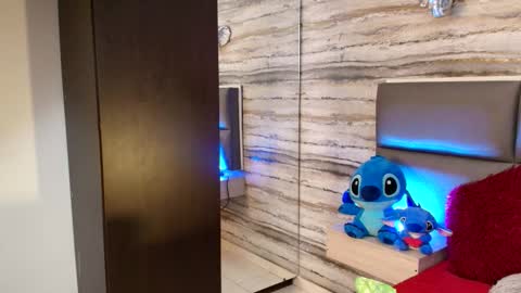    online show from December 17, 3:47 am