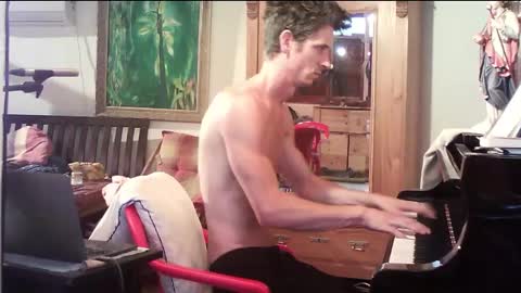 Snapshot of twoforallprivate chatting on October 28, 5:04 pm TobeBritta online show from October 28, 5:04 pm