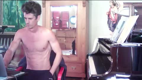 Snapshot of twoforallprivate chatting on October 19, 1:36 pm TobeBritta online show from October 19, 1:36 pm