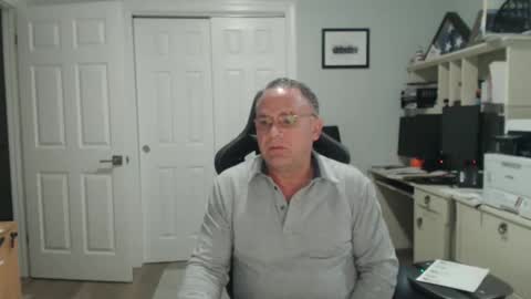 Twopeopleinlove online show from November 12, 11:16 am