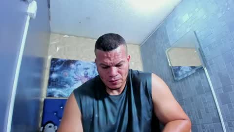 Tyleer Scot online show from June 13, 5:11 pm