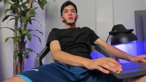 Tyler Fox online show from July 16, 1:56 am