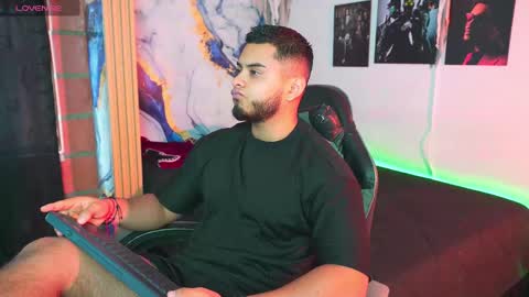 Tyler online show from November 1, 8:24 pm