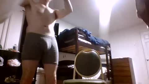 tylerdurden06 online show from April 14, 1:49 am