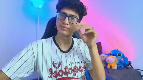   online show from January 17, 8:54 pm