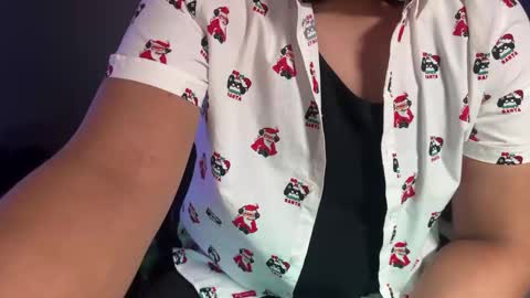 Snapshot of tysean1 chatting on December 19, 8:13 am Slong Dong online show from December 19, 8:13 am