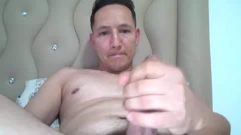 uchiha0786 online show from July 16, 1:07 pm