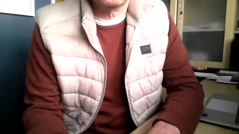 mark online show from March 12, 11:20 am