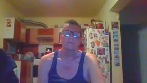 ulmeni4 online show from April 5, 9:22 pm