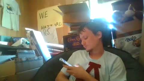 Snapshot of uncut929 chatting on October 18, 8:03 pm uncut929 online show from October 18, 8:03 pm