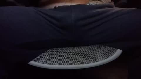 Under the desk online show from December 19, 9:45 pm