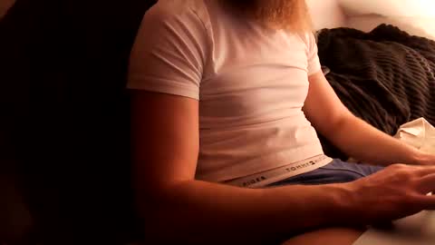 unknownbeard89 online show from February 21, 10:17 am