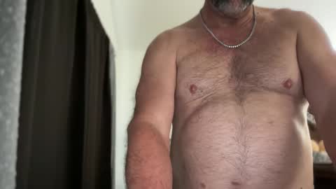 Snapshot of uott2play chatting on December 11, 4:27 pm uott2play online show from December 11, 4:27 pm