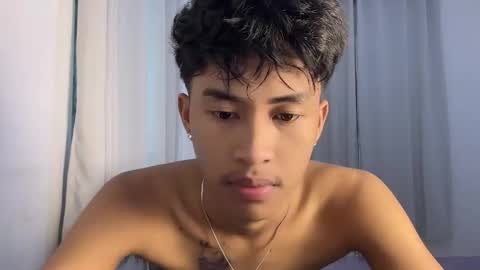 ur_fuckerbttm online show from December 4, 3:57 am