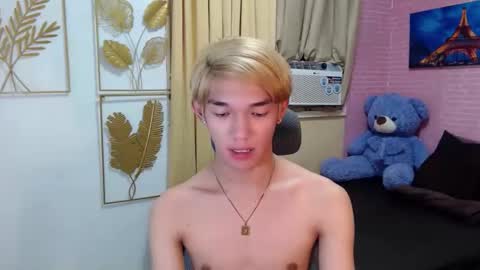 urasian_john20 online show from April 21, 12:55 pm