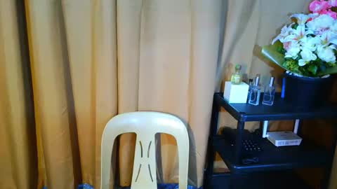 urasiancumboix2 online show from October 24, 4:14 am